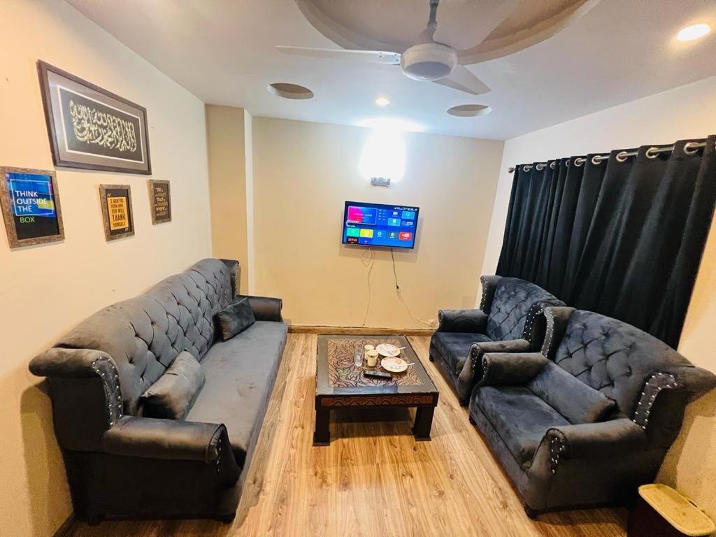 Stunning And Peaceful 1Bhk,Free Parking + Wifi Leilighet Islamabad Eksteriør bilde