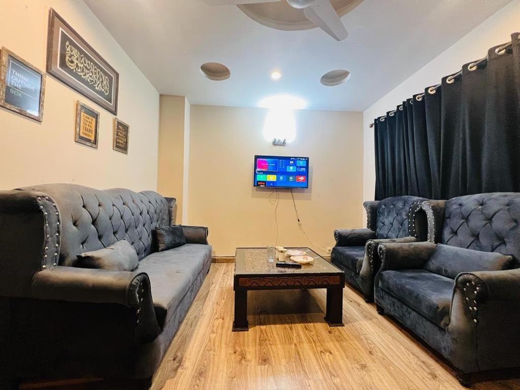 Stunning And Peaceful 1Bhk,Free Parking + Wifi Leilighet Islamabad Eksteriør bilde