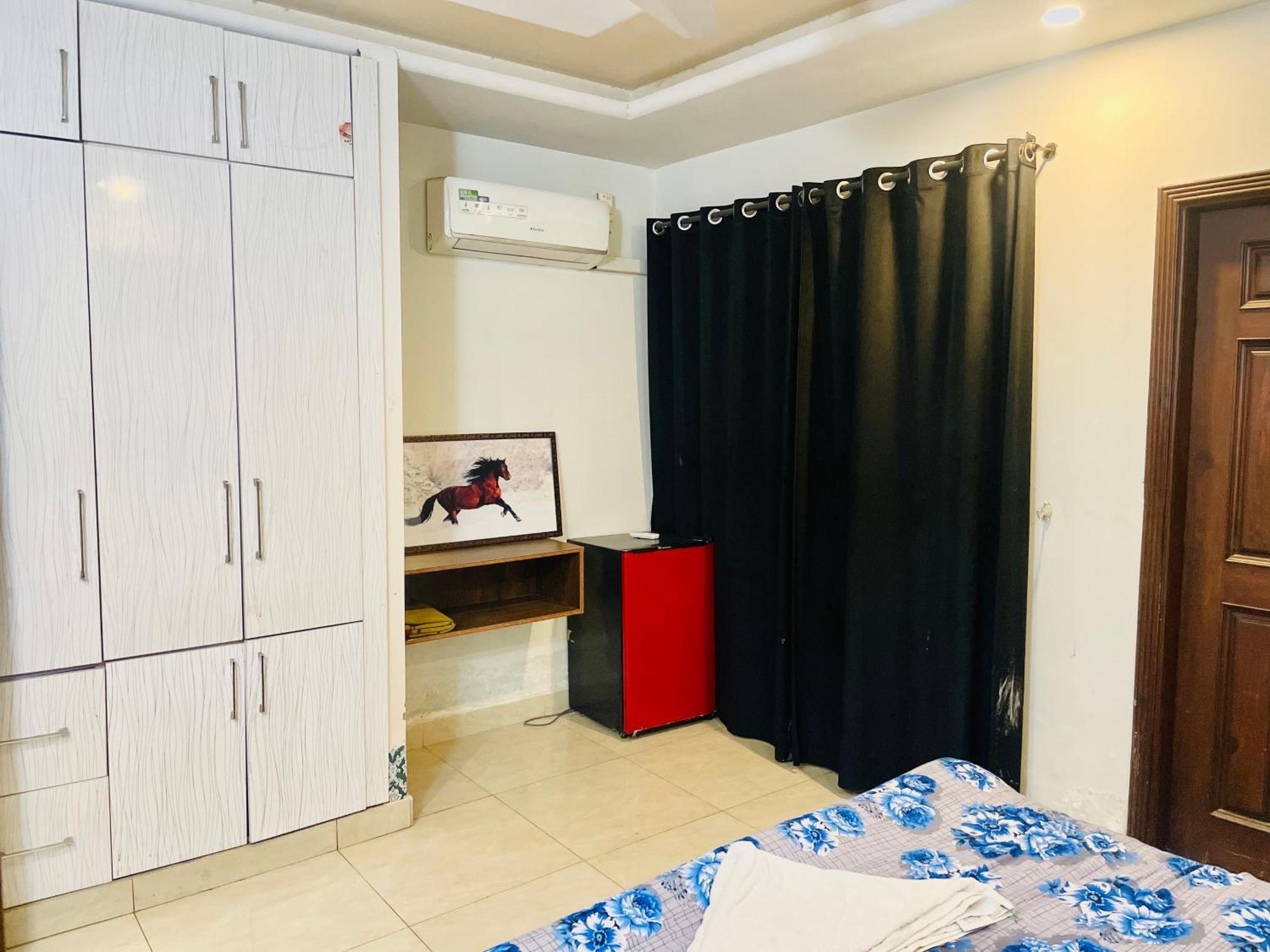 Stunning And Peaceful 1Bhk,Free Parking + Wifi Leilighet Islamabad Eksteriør bilde